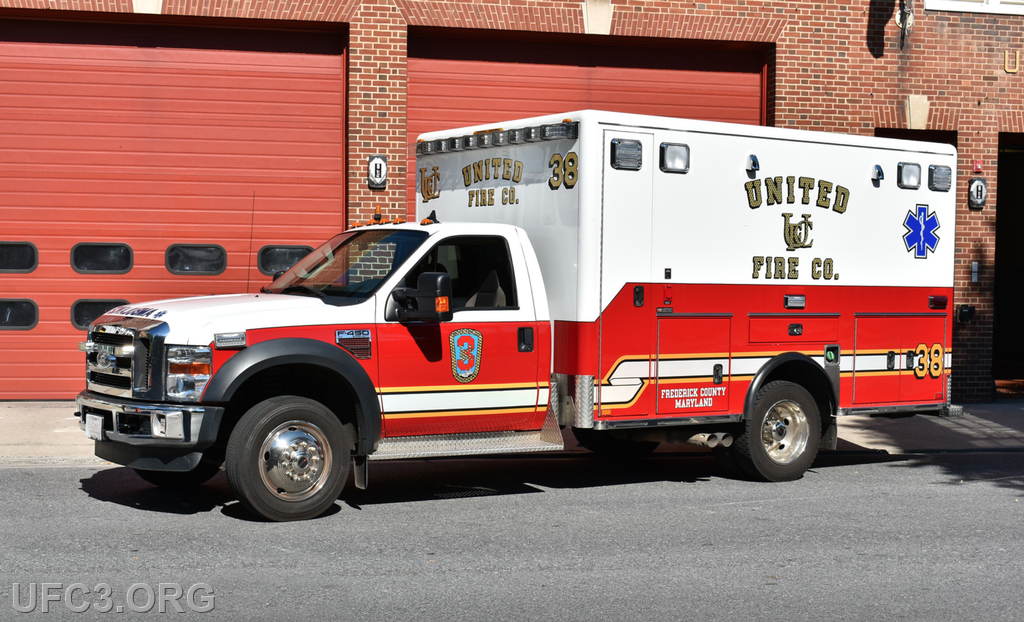 Ambulance 38 - Road Rescue