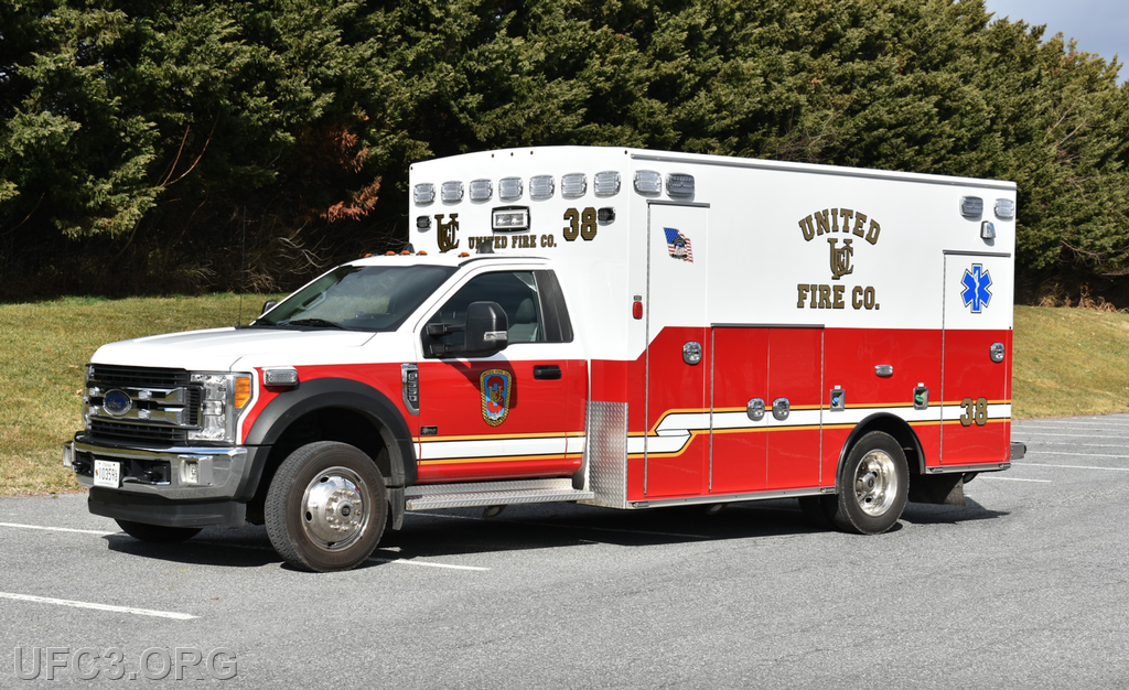 Ambulance 38 - Braun